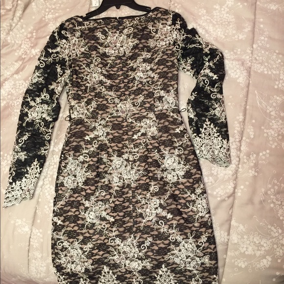 SOLD! NWT Antonio Melani Dress - Picture 4 of 6